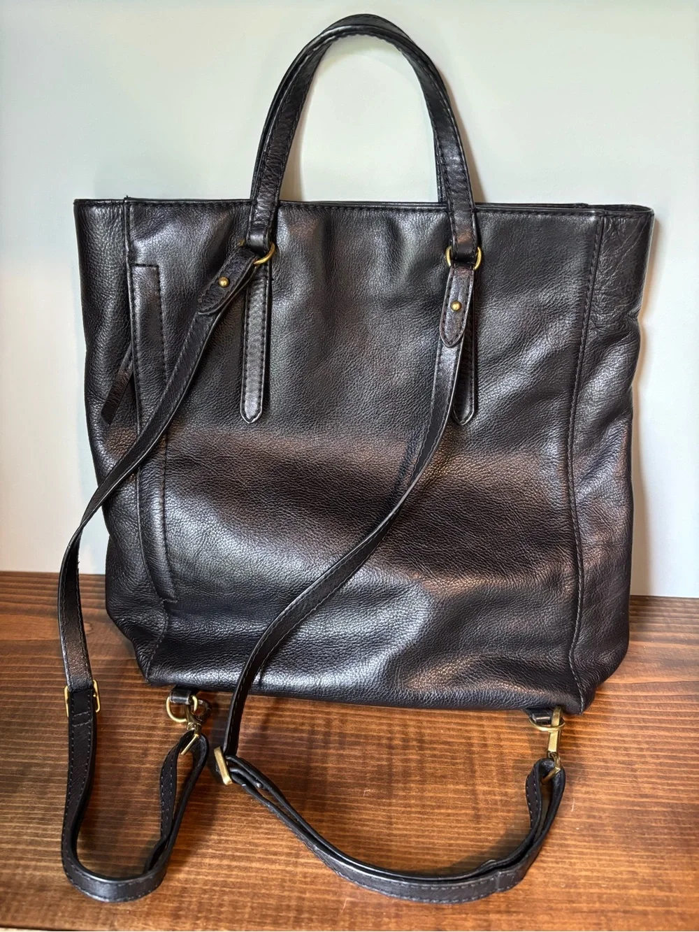 Fossil sleek black